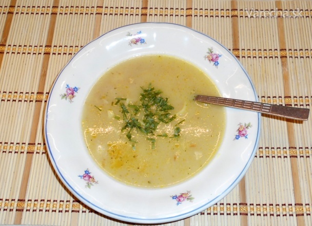 Cesnaková polievka so sójou (fotorecept) recept
