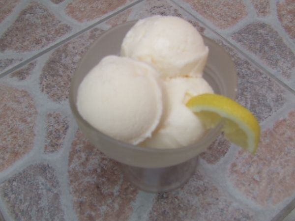 Citronová zmrzlina