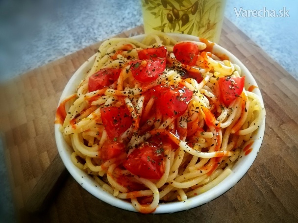Špagety aglio e olio e peperoncino recept