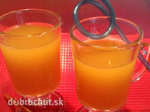 Pomarančovy džús z tlakového hrnca
