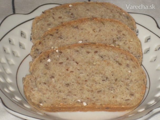 Špaldový chlieb s pohánkovou lámankou (fotorecept) recept ...