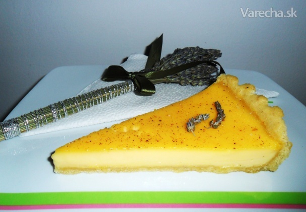 Žĺtkový koláč s vôňou levandule (fotorecept) recept