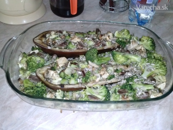 Baklažán zapečený s brokolickou a kuracími srdiečkami recept ...