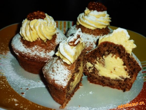 Vzdušné orechové muffins s vanilkovým krémom Ƹ̵̡Ӝ̵̨̄Ʒ