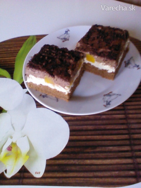 Tvarohovo-broskyňové kocky s parížskym krémom (fotorecept) recept