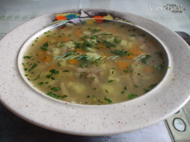 Zeleninová polievka s hlivou a pšenovými haluškami