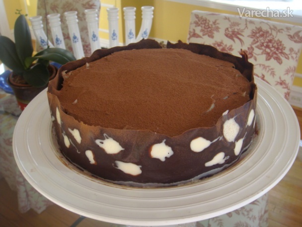 Čokoládová torta v bodkovanom golieri (fotorecept) recept ...