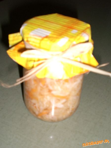 Kapustovo mrkvový šalát