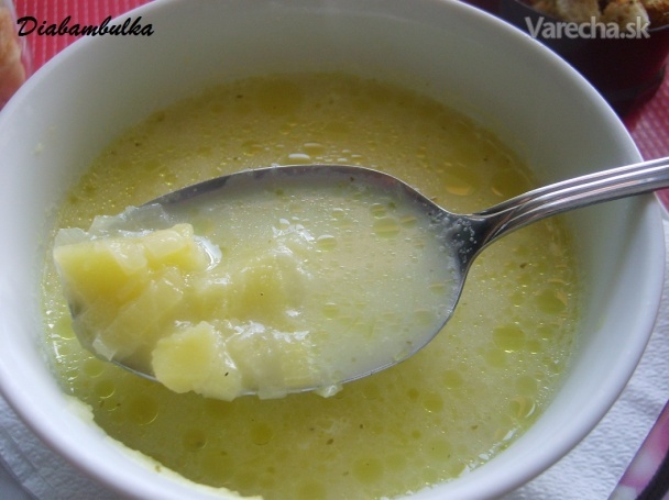Jemná smotanovo-pórová polievka recept