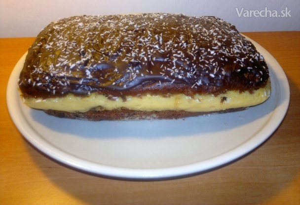 Kakaový koláč s vanilkovým pudingom recept