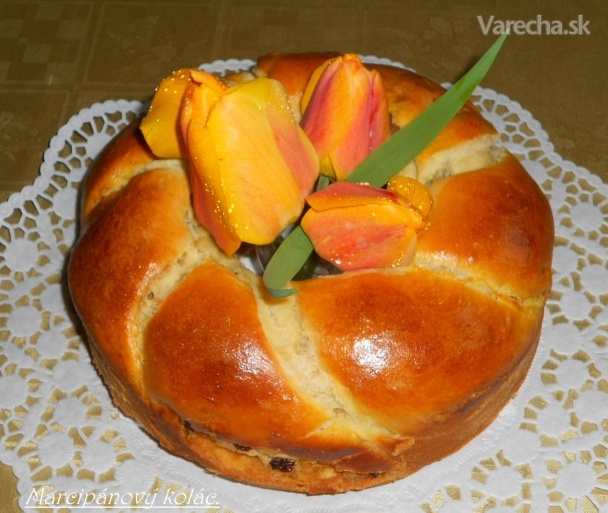 Marcipánový okrúhly koláč (fotorecept) recept