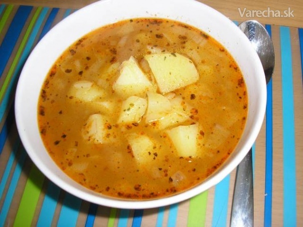 Falošný guláš – zemiaková polievka (fotorecept) recept