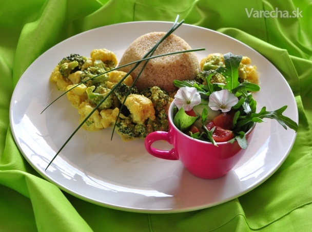 Karfiol a brokolica so „syrovou“ omáčkou recept