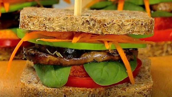 VIDEORECEPT: Portobello sendvič