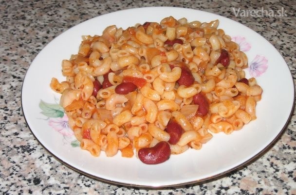 Kolienka s fazuľou a paradajkami recept