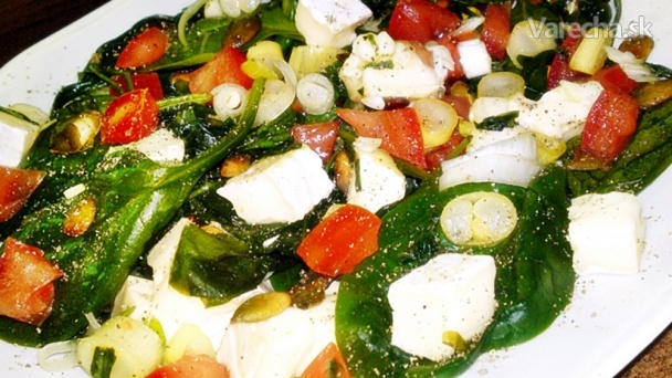 Jarný šalát z listovej zeleniny s camembertom (fotorecept) recept ...