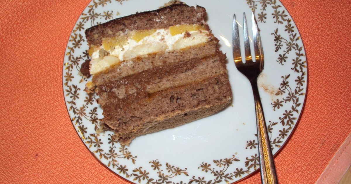 Čokoládovo orechová torta s parížskym krémom a tvarohovou ...