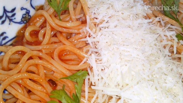 Spaghetti s parmezánom a paradajkovou omáčkou (fotorecept ...