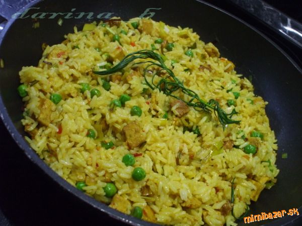 Zeleninová ryža s tempehom