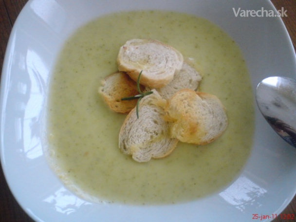 Brokolicová krémová polievka recept