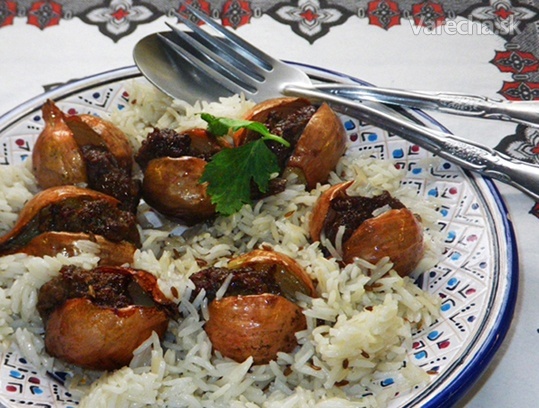 Soğan Kebabı cibule plněná mletým masem (fotorecept) recept ...