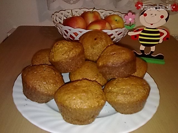 Zátišie z medovo mrkvových muffinov recept