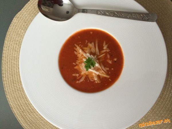 Famózna paradajková polievka s bylinkami