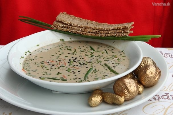 Šošovicová polievka Puy so zeleninou a bylinkami recept ...