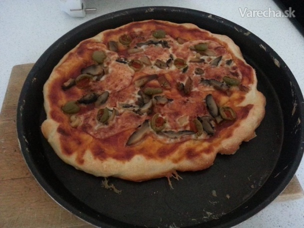 Pizza z misky rýchlokysky (fotorecept) recept