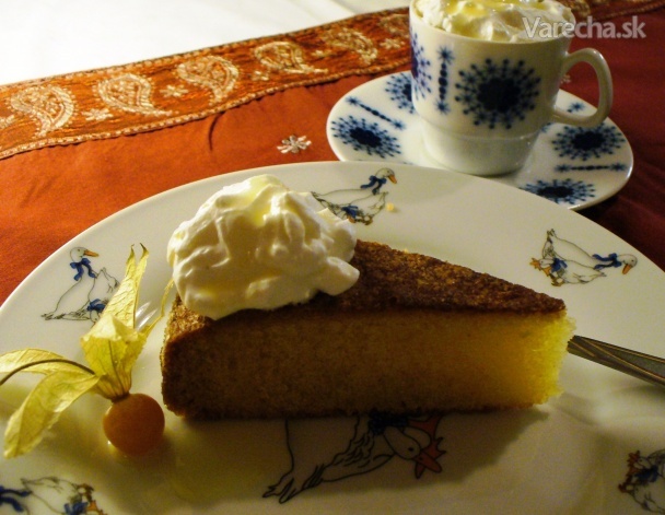Bleskový koláčik s vaječným likérom (fotorecept) recept