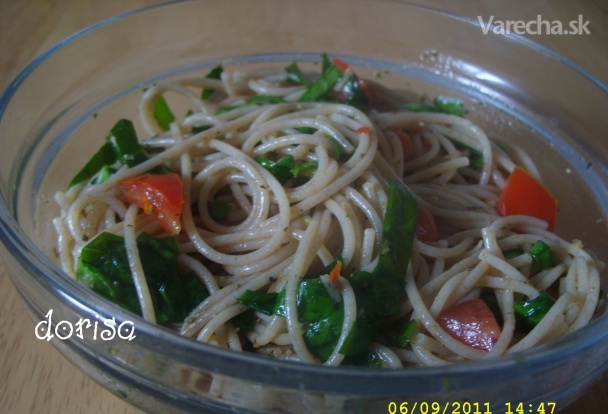 Grahamové špagety so špenátom a paradajkami recept