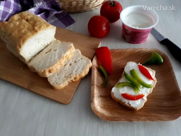 Biely bezlepkový chlieb vo forme (fotorecept) recept