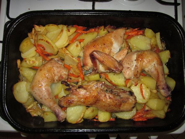 Pečené kura na zemiakoch