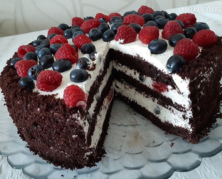 Fantastická čokoládovo-smotanová torta s ovocím (fotorecept) recept
