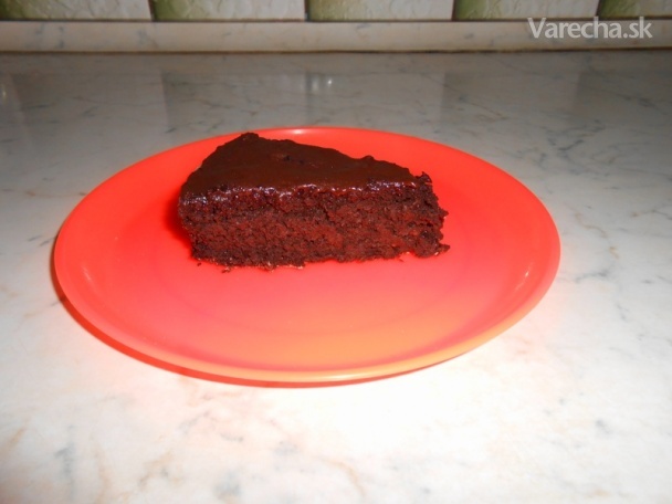 Cviklovo čokoládová torta bez múky
