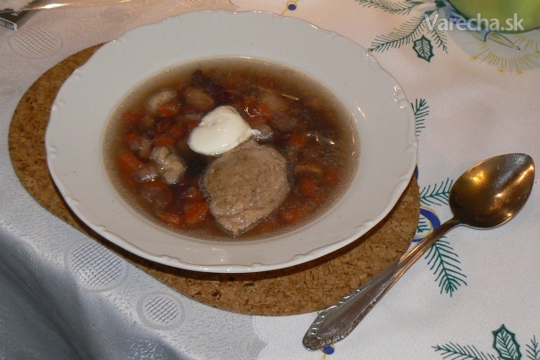 Hustá fazuľová polievka bez štipky mäsa (fotorecept) recept ...