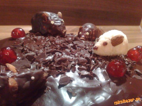 Kávovo čokoládova torta s myšičkami o