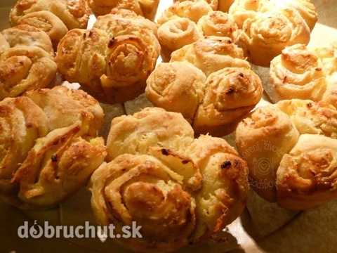 Cesnakové muffiny