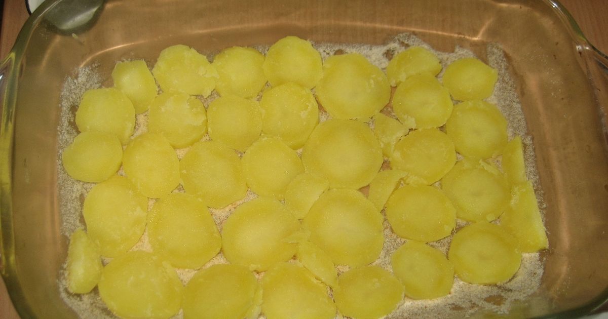 FOTORECEPT: Zapekané zemiaky s hubami, fotogaléria 2 / 7.