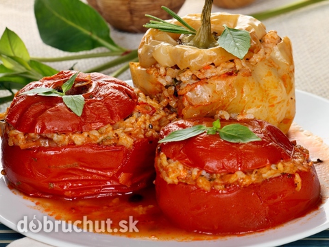 Plnená paprika a paradajky na turecký spôsob