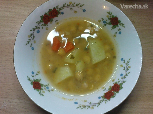 Cícerová polievka so zeleninou a pohánkou recept