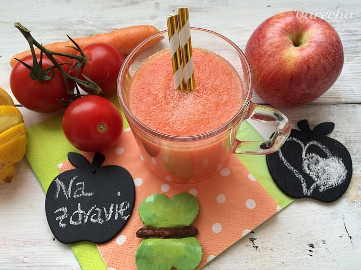 Paradajkovo-jablkové smoothie s mrkvou recept