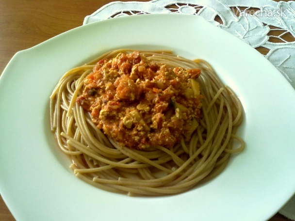 Celozrnné špagety s lahôdkovým tofu recept