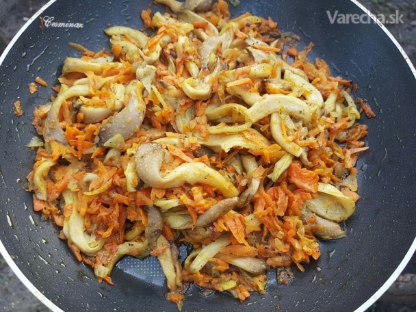 Dusená hliva s mrkvou na kurkume a majoránke (fotorecept) recept ...
