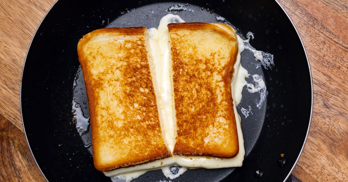 Pečený toast so syrom (grilled cheese) recept 13min.