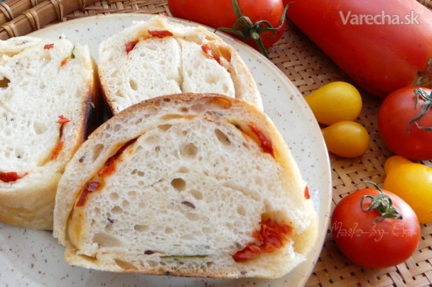 Chlieb so sušenými rajčinami (fotorecept) recept