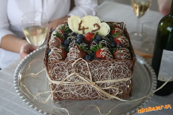 Luxusná ovocná torta s čokoládou