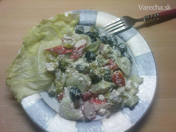 Brokolicový šalát so syrom recept
