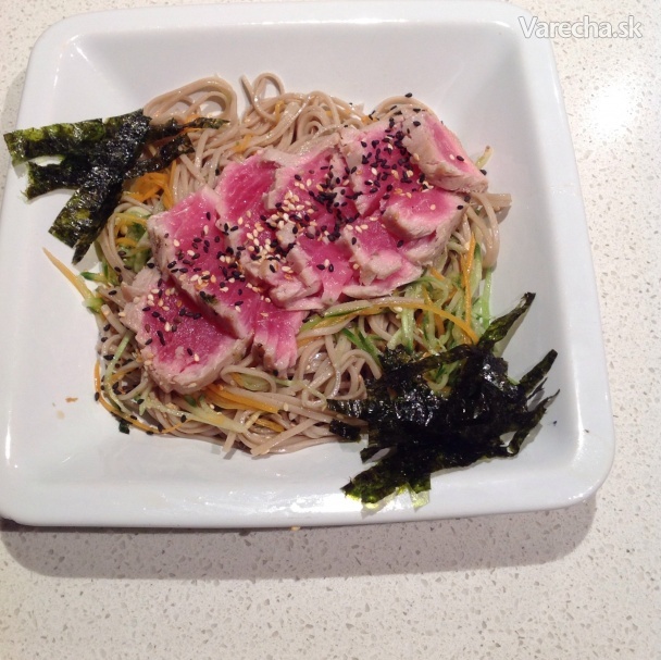 Japonské soba noodle s tuniakom recept
