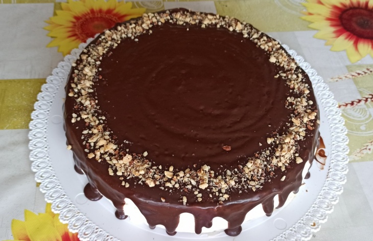 Čokoládová torta s tvarohovým krémom a datľami (fotorecept) recept